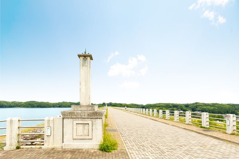 西武球場前駅狭山湖
