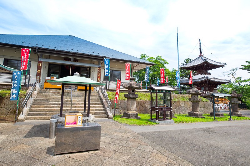 西武球場前駅狭山山不動寺