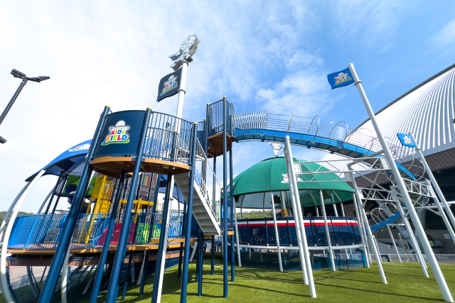 西武球場前駅ベルーナドーム