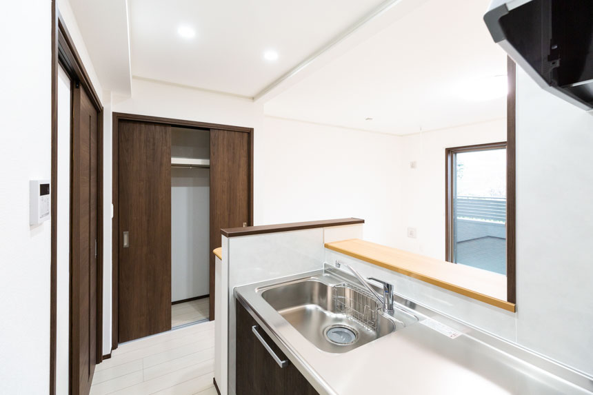 広々したシステムキッチン