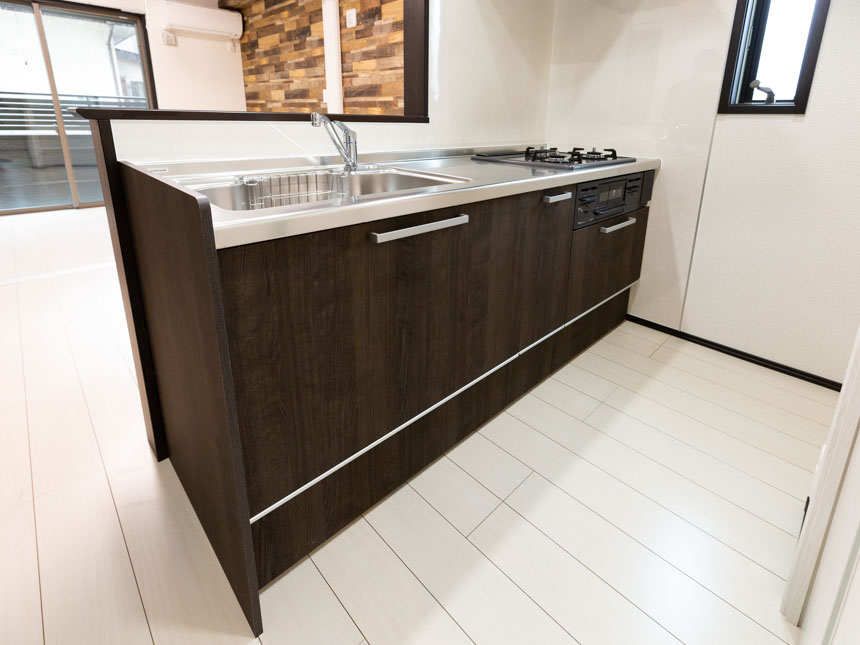 収納力のあるシステムキッチン