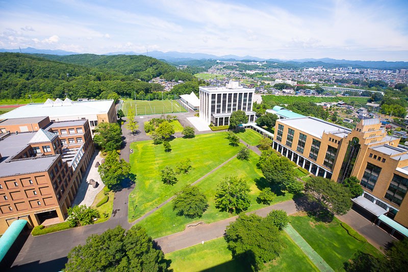 駿河台大学